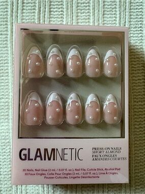 Glamnetic Pearl-Accent Almond Press-On Nails - Nude & White New